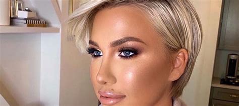 "Unlocked" with Savannah ChrisleyYou may know her as a reality TV star, makeup guru, or social media influencer, but in her newest project, "Unlocked with Sa...